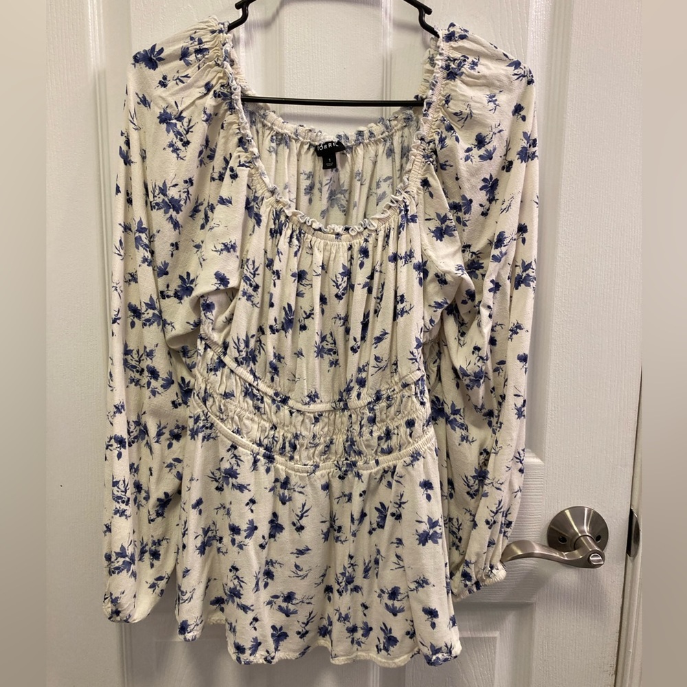 Torrid babydoll off-shoulder top blue / purple floral shirt blouse off shoulder - Picture 1 of 6